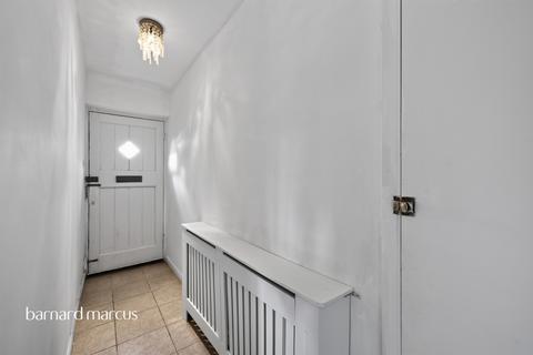 2 bedroom ground floor flat for sale, Grove Road, Sutton