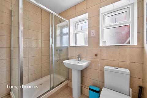 2 bedroom ground floor flat for sale, Grove Road, Sutton