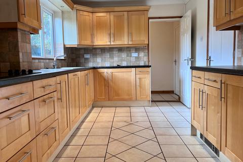 4 bedroom house to rent, The Street, Bury St. Edmunds, IP28