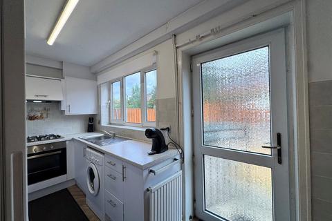 2 bedroom semi-detached house for sale, Appleby Walk, Leeds, West Yorkshire, LS15