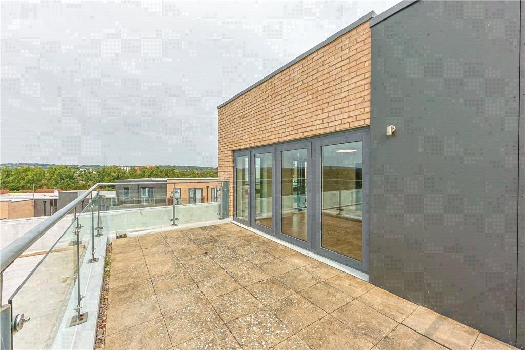 Apartment in London - View 2
