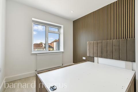 2 bedroom flat to rent, Parkfield Road, FELTHAM
