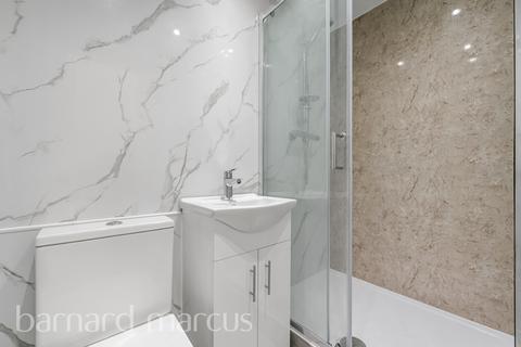 2 bedroom flat to rent, Parkfield Road, FELTHAM