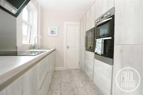 2 bedroom terraced house for sale, Saxon Road, Pakefield, NR33