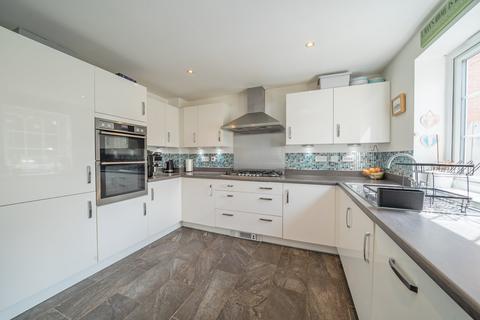4 bedroom detached house for sale, Park Road, Oulton, Leeds, West Yorkshire