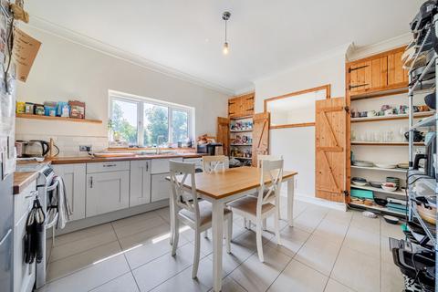 2 bedroom apartment for sale, Avington Grove, London