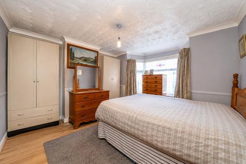 3 bedroom semi-detached house for sale, Deaconsfield Road, Hemel Hempstead, HP3