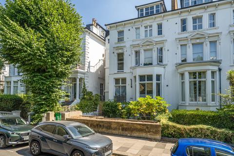 Belsize Grove, Belsize Park, NW3