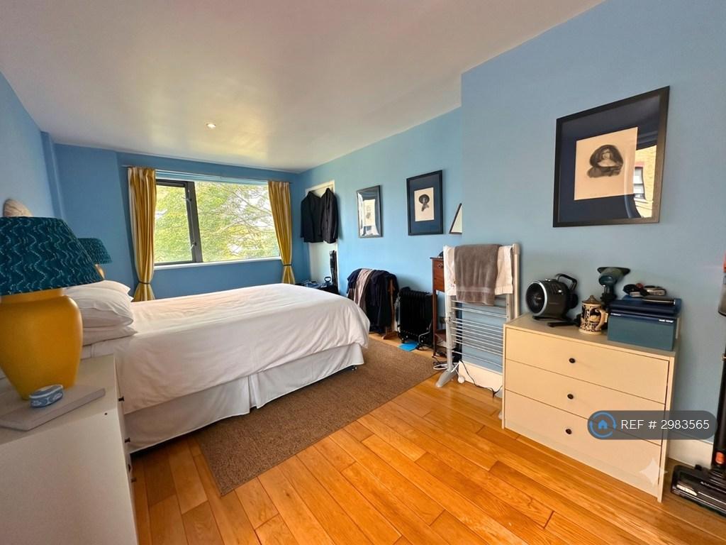 Apartment in London - View 3