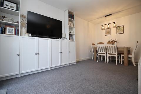 3 bedroom semi-detached house for sale, Foxlands Close, Walton