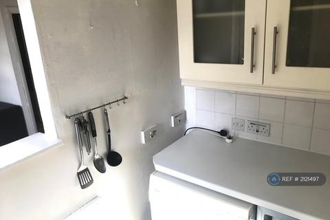 1 bedroom flat to rent, Rainville Rd, London, W6