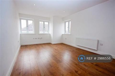 2 bedroom flat to rent, Knighton Lane, Leicester, LE2