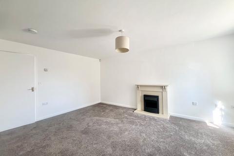 3 bedroom terraced house to rent, Hennessey Close, Nottingham, NG9