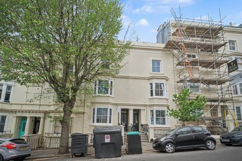 1 bedroom flat for sale, Basement Flat, 51 York Road, East Sussex, BN3 1DJ