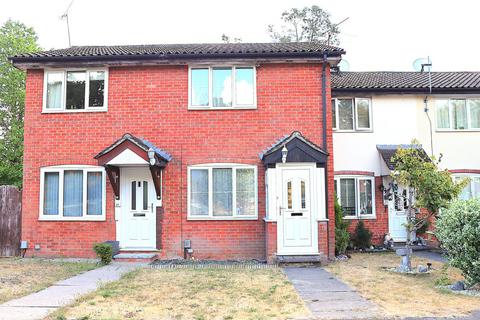 2 bedroom terraced house for sale, Nightingale Close, Farnborough GU14