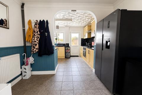 3 bedroom terraced house for sale, Turner Avenue, Gosport