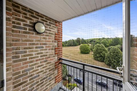 1 bedroom retirement property for sale, London Road, Patcham, Brighton