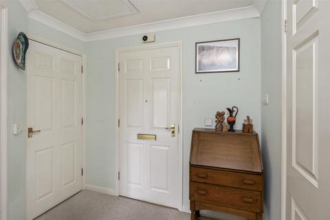 1 bedroom retirement property for sale, London Road, Patcham, Brighton