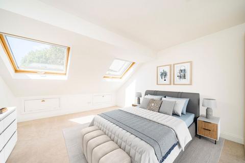 5 bedroom terraced house for sale, Cleveland Avenue, London W4