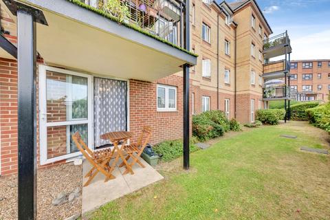 2 bedroom apartment for sale, Waters Edge Court, Erith DA8