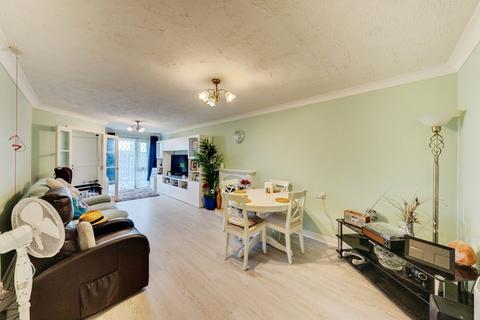 2 bedroom apartment for sale, Waters Edge Court, Erith DA8