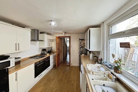 3 bedroom terraced house for sale, Moorland Road, Splott, Cardiff