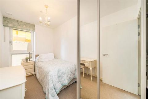 3 bedroom maisonette for sale, Cable Walk, Greenwich SE10