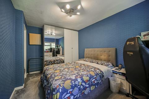1 bedroom flat for sale, Forest View Road, Manor Park, London, E12