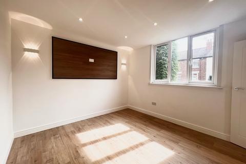 3 bedroom semi-detached house to rent, Grenville Road, Nottingham, NG9