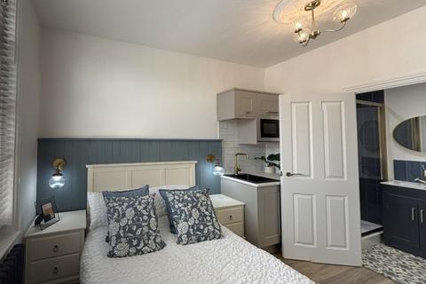 1 bedroom in a house share to rent, Market Square, Daventry, NN11