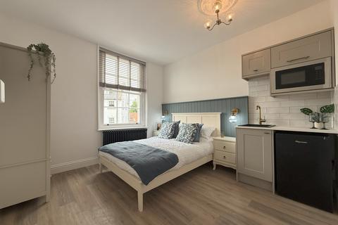 1 bedroom in a house share to rent, Market Square, Daventry, NN11