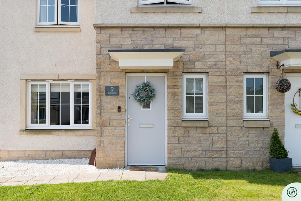 House in Gartcosh, North Lanarkshire - View 2