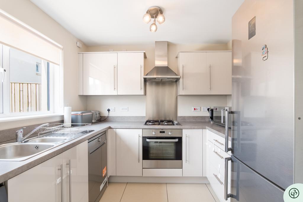 House in Gartcosh, North Lanarkshire - More
