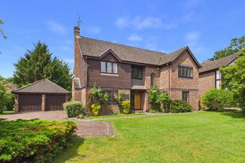 5 bedroom detached house for sale, Hammond End, Farnham Common, Buckinghamshire, SL2