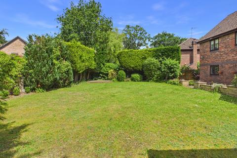 5 bedroom detached house for sale, Hammond End, Farnham Common, Buckinghamshire, SL2
