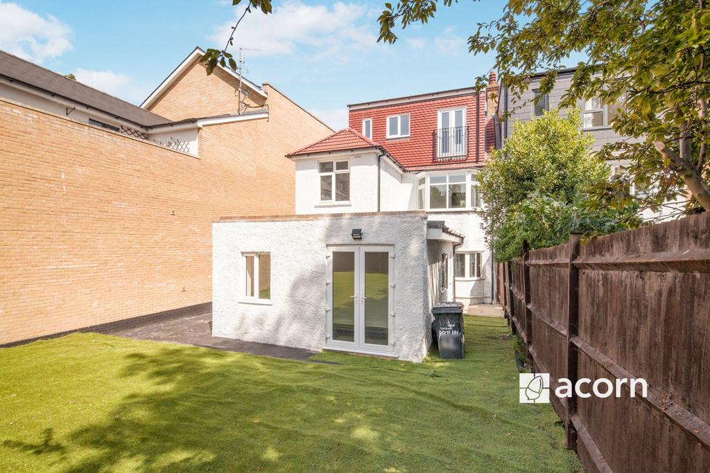 Apartment in London - View 5