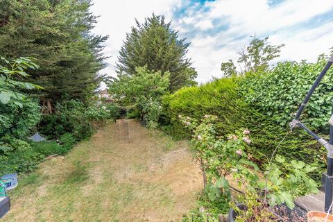 Flamborough Road, Ruislip, HA4