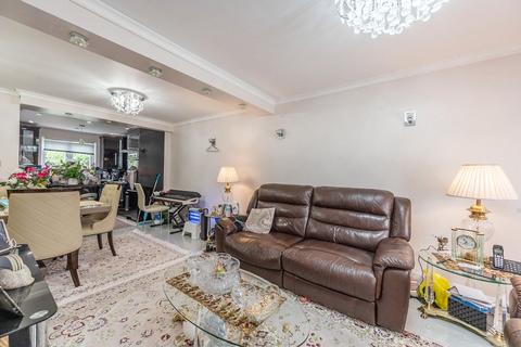 Flamborough Road, Ruislip, HA4
