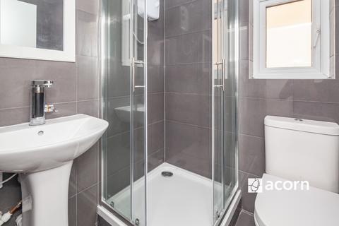Flat to rent, Upper Tulse Hill London SW2