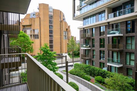 undefined, London Dock, 9 Arrival Square, Wapping, E1W