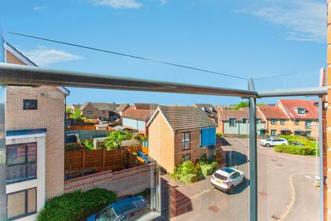 2 bedroom penthouse for sale, Beaufort Road, Upper Cambourne, Cambridge