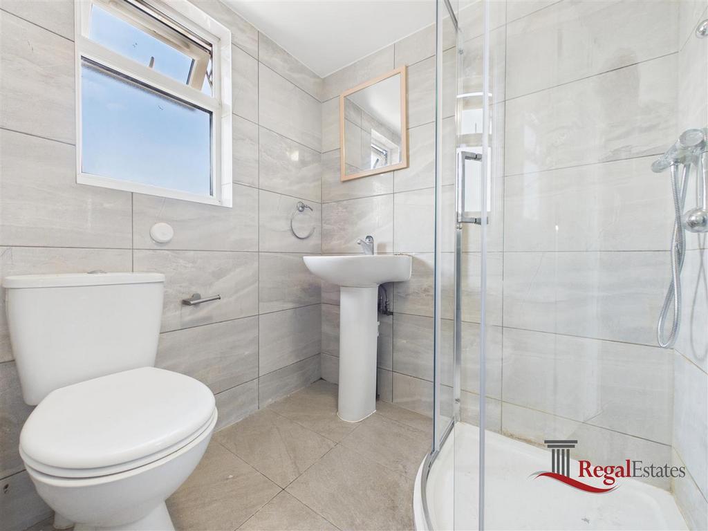 House in Edgware - View 5
