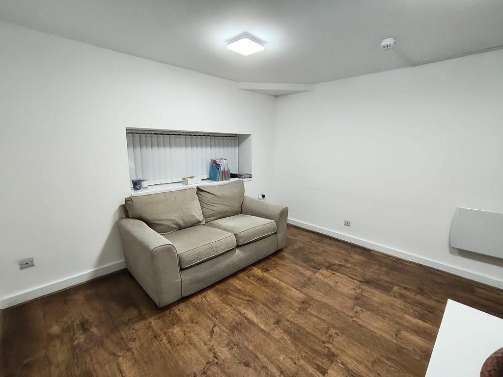Apartment in Manchester, Greater Manchester - View 5