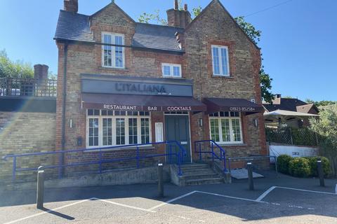 Restaurant to rent, 142 London Rd Radlett WD7 9BT