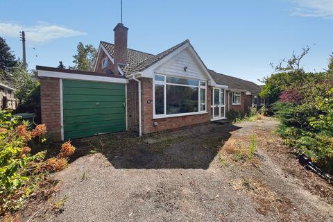 3 bedroom detached bungalow for sale, High Street, Broom, Alcester