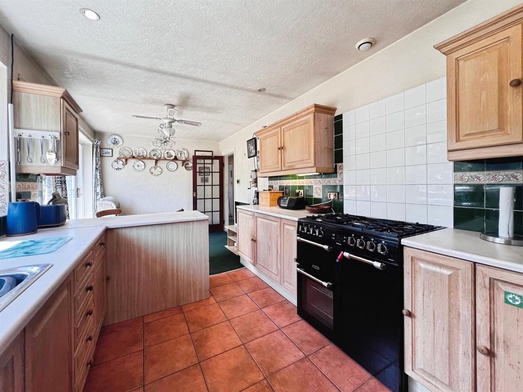 House in Alcester - View 4