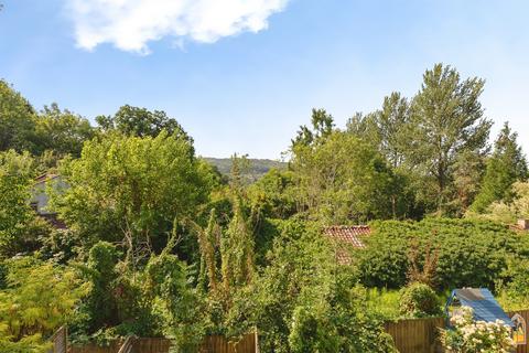 2 bedroom ground floor flat for sale, Eveleigh Avenue, Bath
