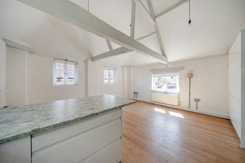 undefined, West Street, Farnham, GU9