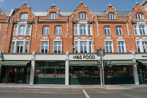 2 bedroom flat to rent, Stonhouse Street, London SW4