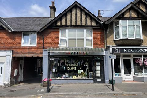 Retail property (high street) to rent, Beacon Hill Rd Hindhead GU26 6NR